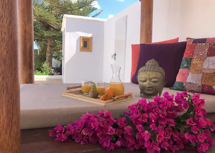 Roferos 32 * Puerto del Carmen (Lanzarote)